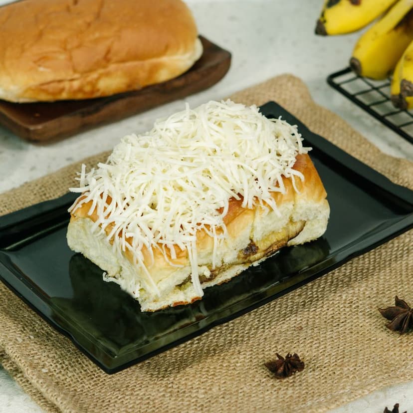 Roti Pisang Keju Parut / Mozarella