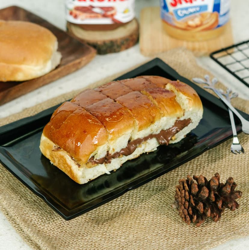 Roti Nutella + Skippy