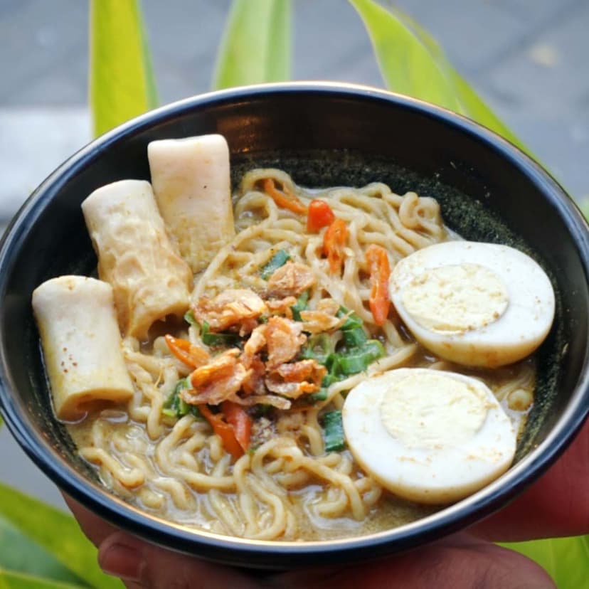 Mie Kari Viral